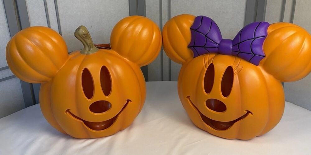 NWT! Disney Mickey & Minnie Mouse Festive Light Up Halloween Pumpkins-Set of 2